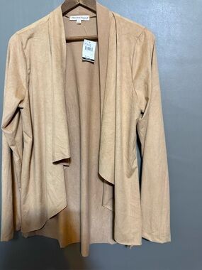 Above and Beyond Women's Camel Open-Front Faux Suede Blazer